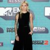 A cantora norte-americana Skylar Grey usou uma produção vintage Armani no MTV EMAs (Europe Music Awards) 2017, realizado em Londres, na Inglaterra, neste domingo, 12 de novembro