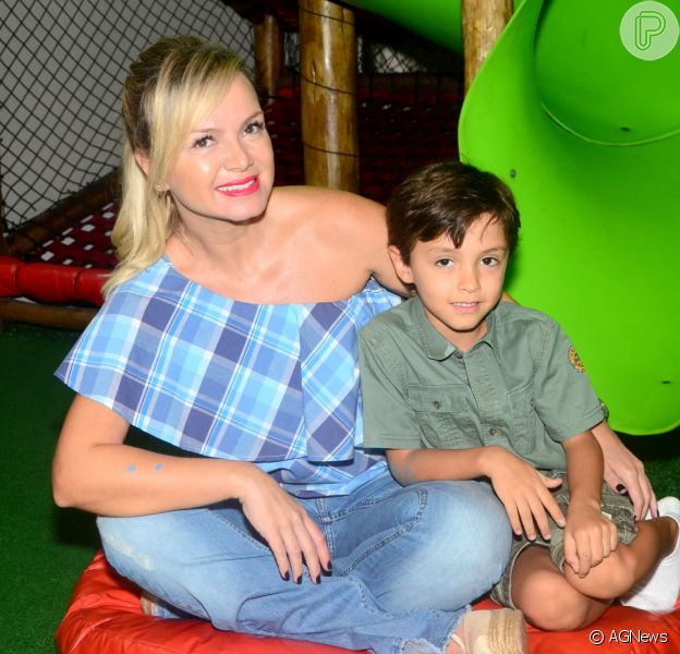 Filho de Eliana, Arthur não escuta músicas da mãe: 'Ouvia Galinha