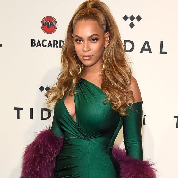 Dentre os funcionários contratados por Beyoncé, estão seis babás e enfermeiras