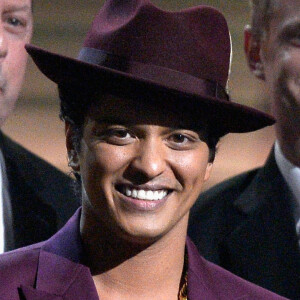 Bruno Mars completa 7 anos de carreira solo em 2017