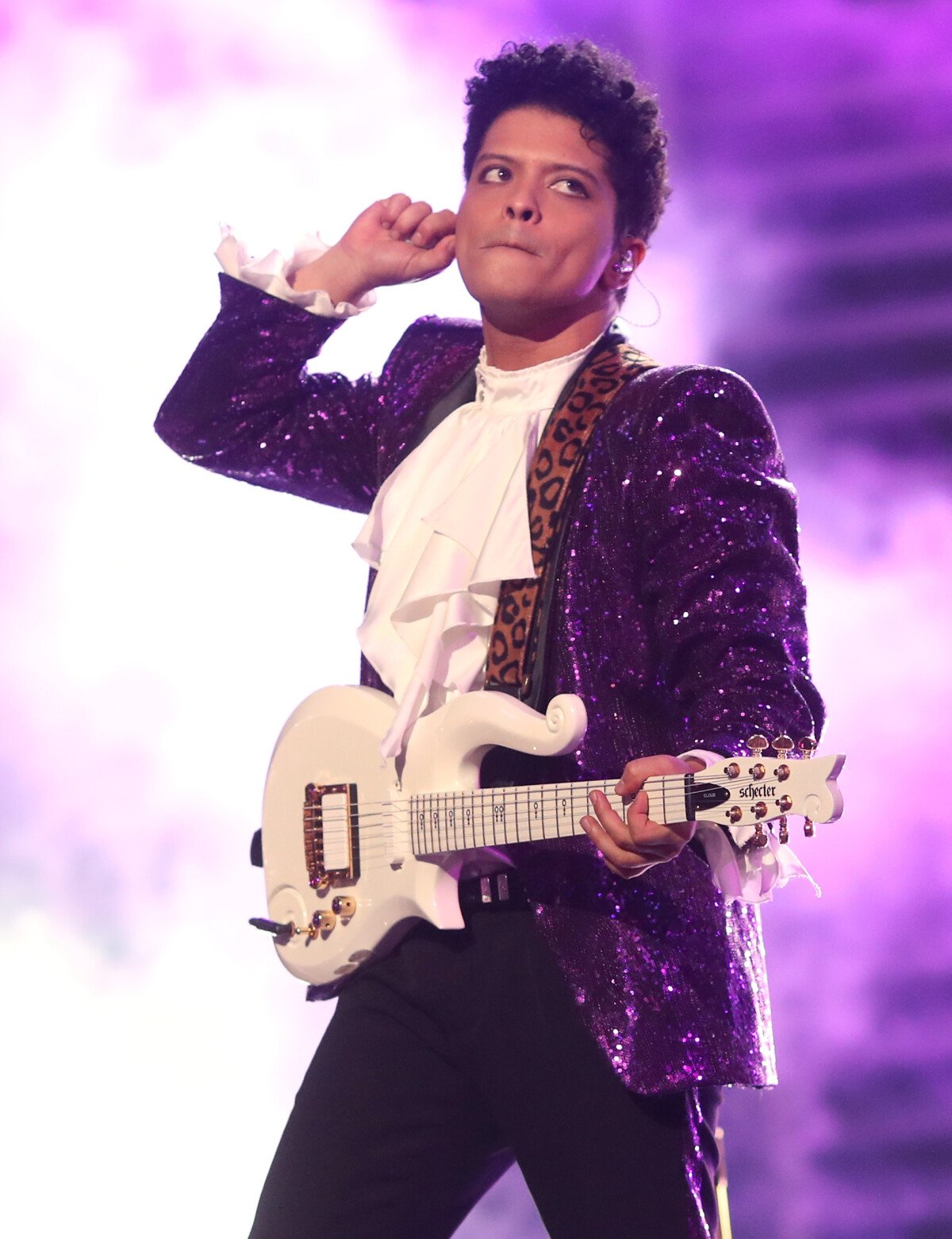 Foto Bruno Mars Tem Um Enorme Talento Mas Mede Apenas M De Altura Purepeople