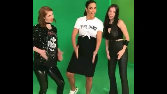 Grávida de gêmeas, Ivete Sangalo faz 'sarrada' e dança kuduro em programa de TV