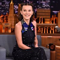 Fashionista aos 13: confira o estilo de Millie Bobby Brown, de 'Stranger Things'