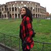 Débora Nascimento, grávida, está curtindo viagem pela Itália