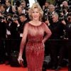 Jane Fonda veste Elie Saab no tapete vermelho do Festival de Cannes 2014