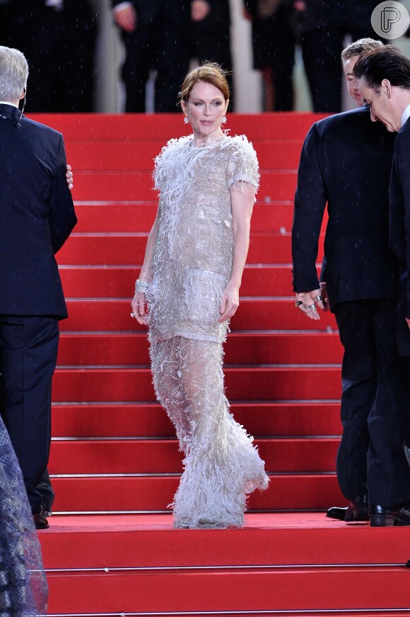 Julianne Moore veste Chanel no tapete vermelho do Festival de Cannes 2014