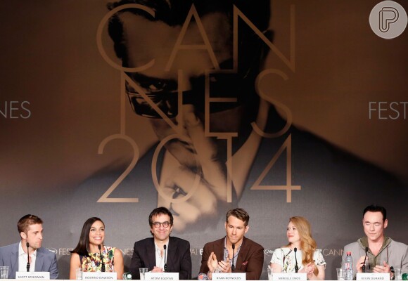Ryan Reynolds e elenco participam da coletiva de 'Captives' no Festival de Cannes 2014