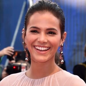 Bruna Marquezine vai passar a virada do ano em Fernando de Noronha