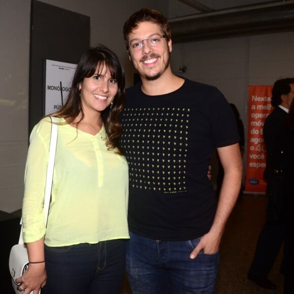 Fabio Porchat e Nataly Mega trocam alianças no dia 25 de novembro de 2017 e terão grande festa no Rio de Janeiro