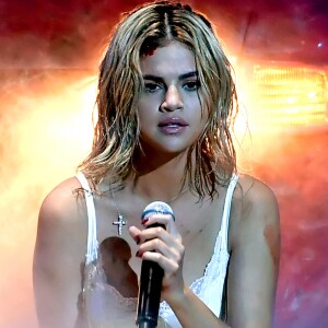 Selena Gomez relembrou o momento no qual descobriu que precisaria fazer o transplante: 'Talvez eu não fosse boa em saber o que significava aquilo realmente, até que chegou em um ponto de vida ou morte'