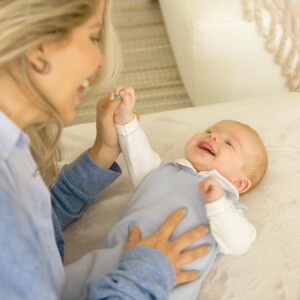 Enrico, de 3 meses, nasceu em agosto, nos Estados Unidos