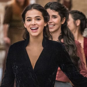 Bruna Marquezine assumiu inspiração na série 'Game of Thrones' para a novela 'Deus Salve o Rei'