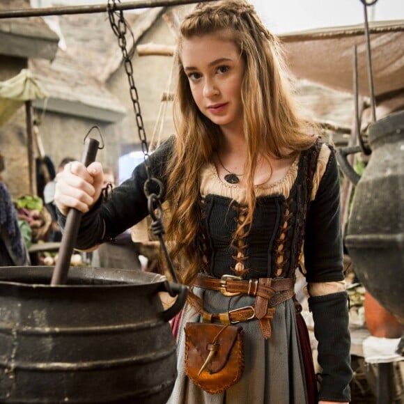 Marina Ruy Barbosa será a plebleia Amália na novela 'Deus Salve o Rei'