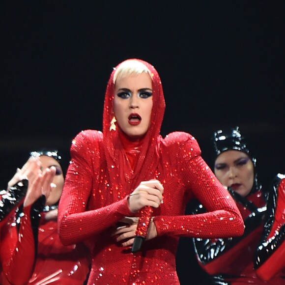 'Witness: The Tour' é a primeira turnê de Katy Perry desde a 'Prismatic World Tour', que foi finalizada em 2015