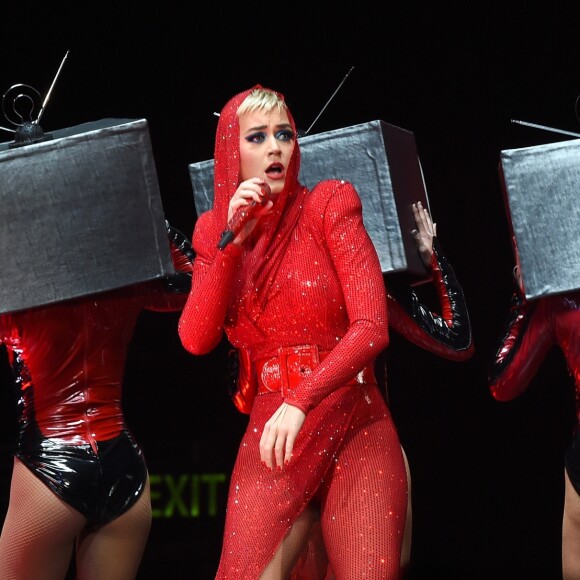 Katy Perry levará a turnê 'Witness Tour' para Curitiba, São Paulo e Rio de Janeiro