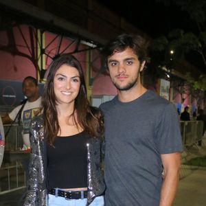 Felipe Simas levou a mulher, Mariana Uhlmann ao show 'Baile da Favorita'