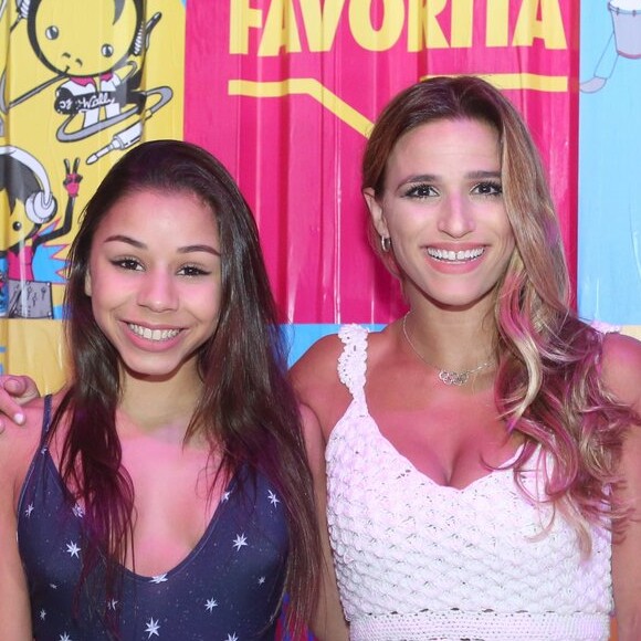 Jade Barbosa se encontrou com Flávia Sampaio no show 'Baile da Favorita', no Armazém da Utopia, na Zona Portuária do Rio de Janeiro, na noite desta sexta-feira, 24 de novembro de 2017