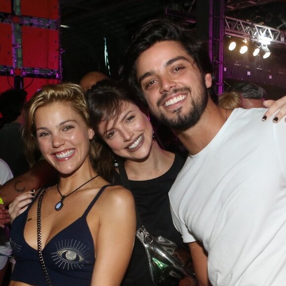 Famosos se divertiram no show 'Baile da Favorita', no Armazém da Utopia, na Zona Portuária do Rio de Janeiro, na noite desta sexta-feira, 24 de novembro de 2017