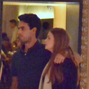 Marina Ruy Barbosa e o marido, Xandinho Negrão, fizeram programa a dois neste sábado, 25 de novembro de 2017