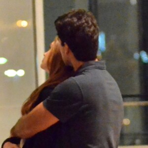 Marina Ruy Barbosa, mulher de Xandinho Negrão, contou o que tem aprendido com Amália, sua personagem da novela 'Deus Salve o Rei': 'Ser mais forte'