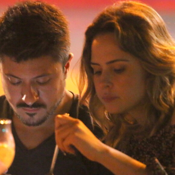 Ana Paula Renault e o empresário Rudimar De Maman jantaram em clima de romance em restaurante indiano do Rio de Janeiro