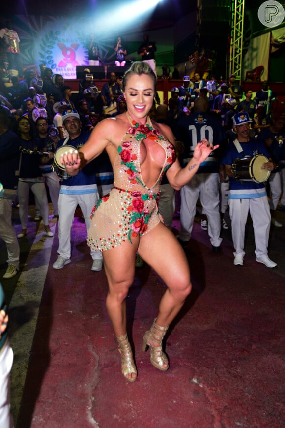 Juju Salimeni, mulher de Felipe Franco, é a rainha de bateria da X-9 Paulistana para o carnaval 2018