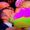 Malvino Salvador, sentado na plateia do evento, foi surpreendido com um beijo da atriz Luciana Abreu durante um número de humor na cerimônia