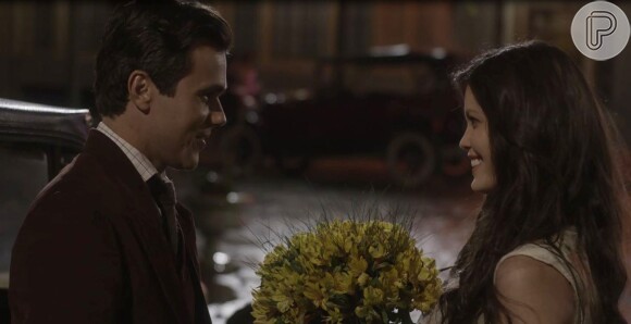 Na novela 'Tempo de Amar', Vicente (Bruno Ferrari) e Maria Vitória (Vitória Strada) se beijam, no capítulo que vai ao ar no dia 9 de dezembro de 2017
