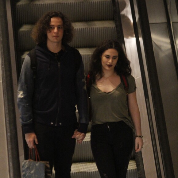 Lívian Aragão explicou que já expõe muita coisa de sua vida nas redes socias