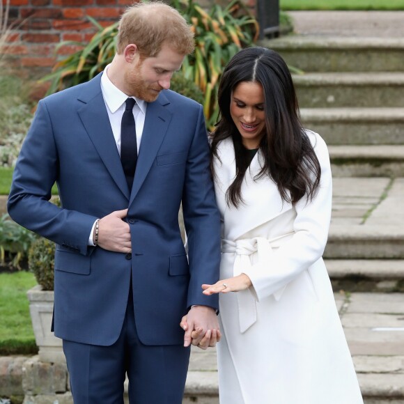 Meghan Markle disse que Príncipe Harry se ajoelhou para fazer o pedido de casamento