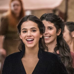 Bruna Marquezine viverá uma vilã na novela 'Deus Salve o Rei' e será Catarina