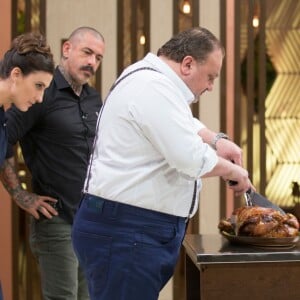 Os participantes do 'MasterChef' precisaram reproduzir um Turducken, um peru recheado com frango e pato, para ganhar vaga na final