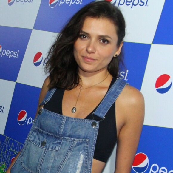 'Sou eu sim! Olha o selinho de verificado!', garantiu Monica Iozzi