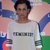 Marina Lima estava com uma camisa escrita 'feminista'