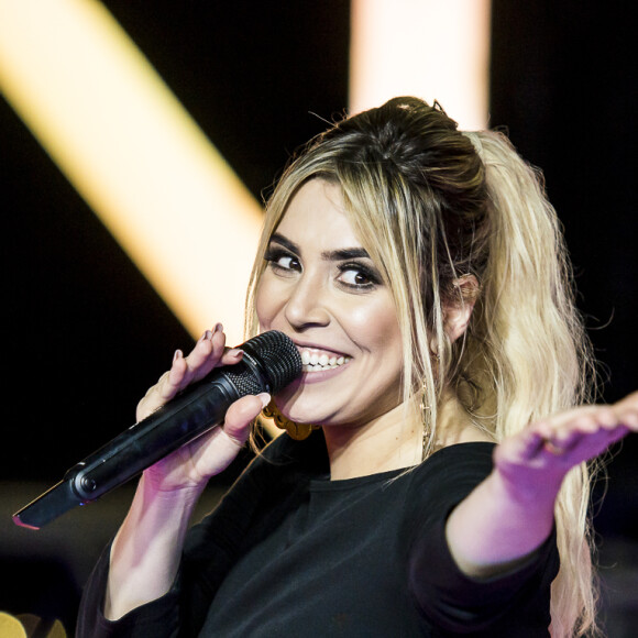 Naiara Azevedo explodiu para o o Brasil inteiro cantando músicas que colocam as mulheres como protagonistas