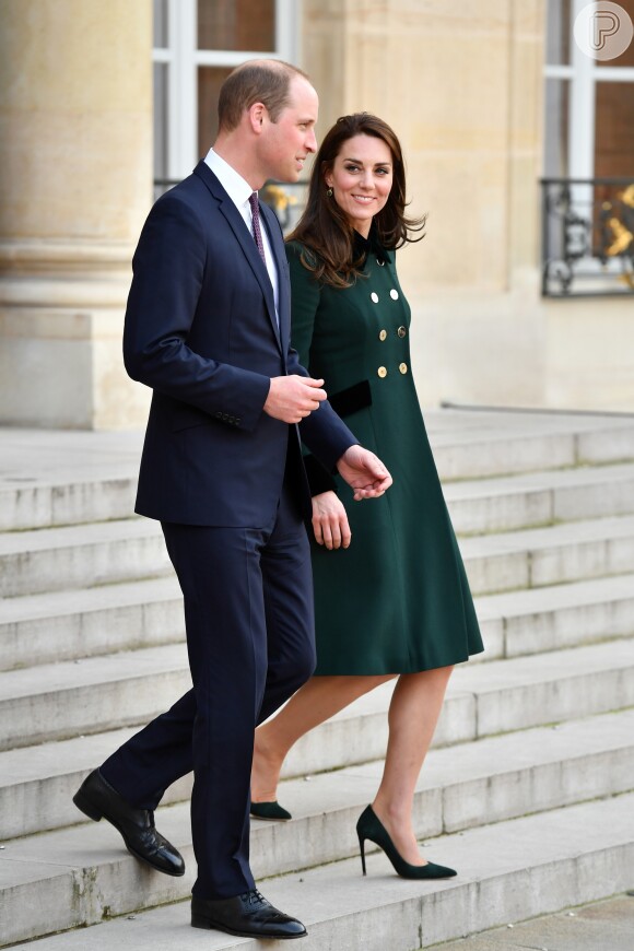 Assim como a mulher, Príncipe William apoiou o noivado de Harry e Meghan