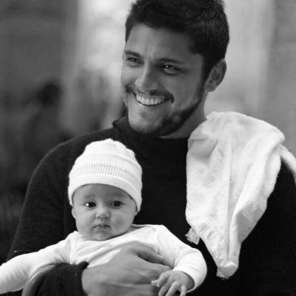Bruno Gissoni tem uma filha com Yanna Lavigne, Madalena, de 6 meses