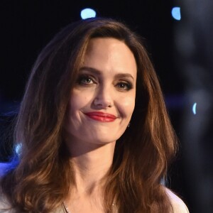 Angelina Jolie não finalizou o processo de divórcio de Brad Pitt
