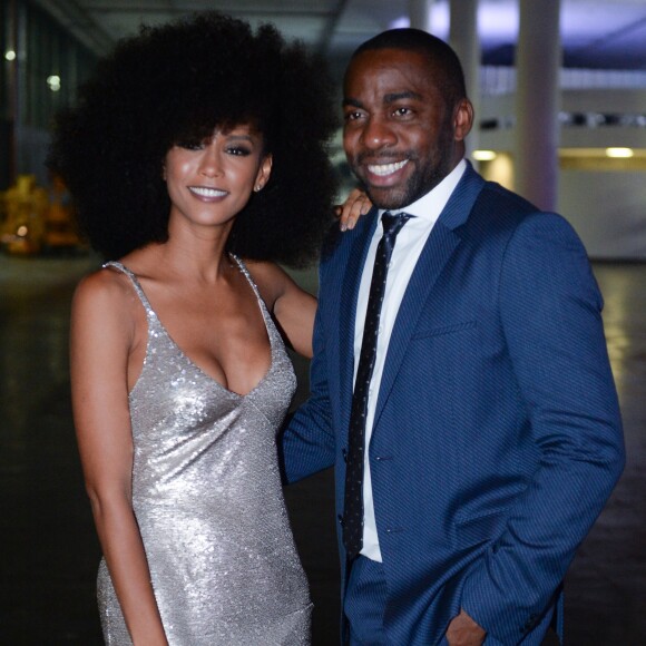 Tais Araújo e Lázaro Ramos brilharam com seus looks na 7º edição do Prêmio GQ Brasil Men of The Year, realizado na Bienal do Ibirapuera, em São Paulo, na noite desta quinta-feira, 30 de novembro de 2017