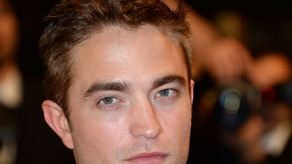 Robert Pattinson sobre protagonizar sequência de 'Crepúsculo': 'Estou velho'