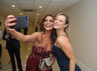 Bibi e Jeiza? Juliana Paes e Paolla Oliveira se divertem em evento de beleza