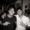 Na segunda-feira (19), Neymar foi ao jantar de aniversário de Jayme Monjardim, na Barra da Tijuca, na Zona Oeste do Rio de Janeiro. Durante o evento, ele posou com o cunhado do diretor, Rafael Almeida
