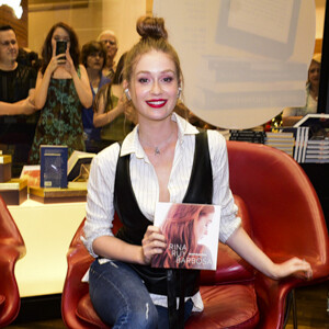 Marina Ruy Barbosa foi elogiada pelo marido, Xande Negrão, ao lançar seu livro: 'Superfeliz por ela'