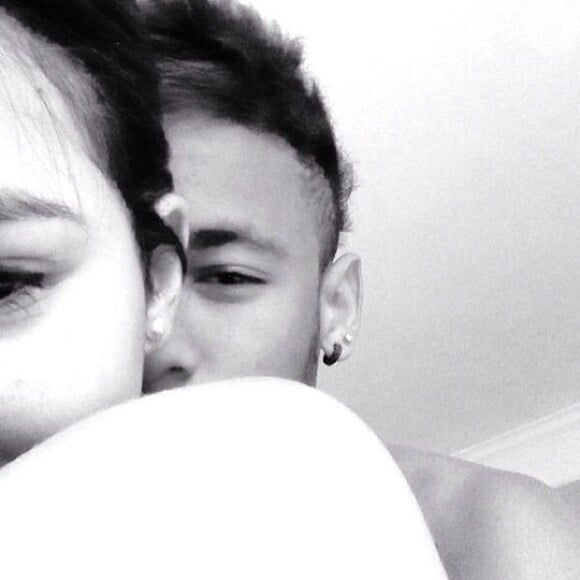 Neymar e Bruna Marquezine nunca esconderam nas redes sociais o amor de um pelo outro
