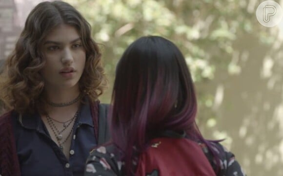 Na novela 'Malhação', Tina (Ana Hikari) confrontará Samantha (Giovana Grigio) sobre o relacionamento dela com Anderson (Juan Paiva)