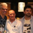 Renato Aragão recebeu também Nizo Neto, na foto ao lado do autor da biografia, Rodrigo Fonseca