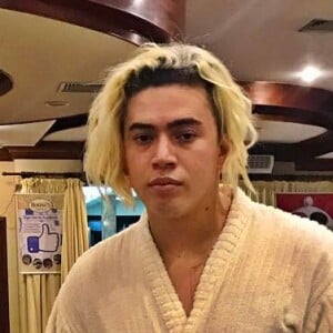 'Querendo ser o Thor mas está parecendo o Whindersson', escreveu um seguidor de Alexandre Pato