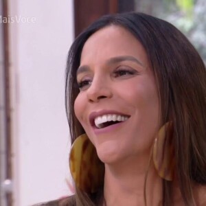 Ivete Sangalo está dormindo no mesmo quarto que o marido, Daniel Cady, e o filho, Marcelo, por conta de obras em sua casa: 'Acordei rindo com o Marcelo e o Daniel falou 'mama, você é de outro planeta. Seis da manhã com essa gargalhada'. Eu tenho uma energia fora da curva'