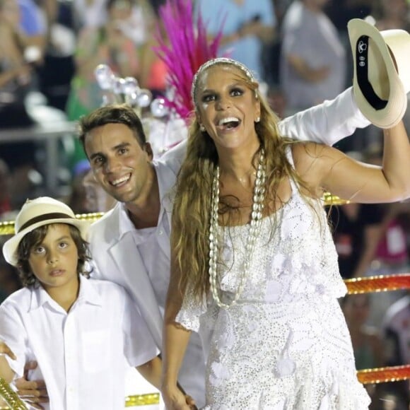 Ivete Sangalo está fora do carnaval 2018, mas faz planos: 'Assistir de casa eu me recuso. Talvez uma janelinha'