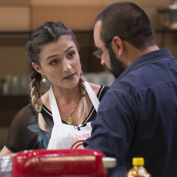 'A nossa melhor receita está a caminho! Um babychef está no forno!', anunciaram Valter Herzmann e Taise Spolti no Instagram